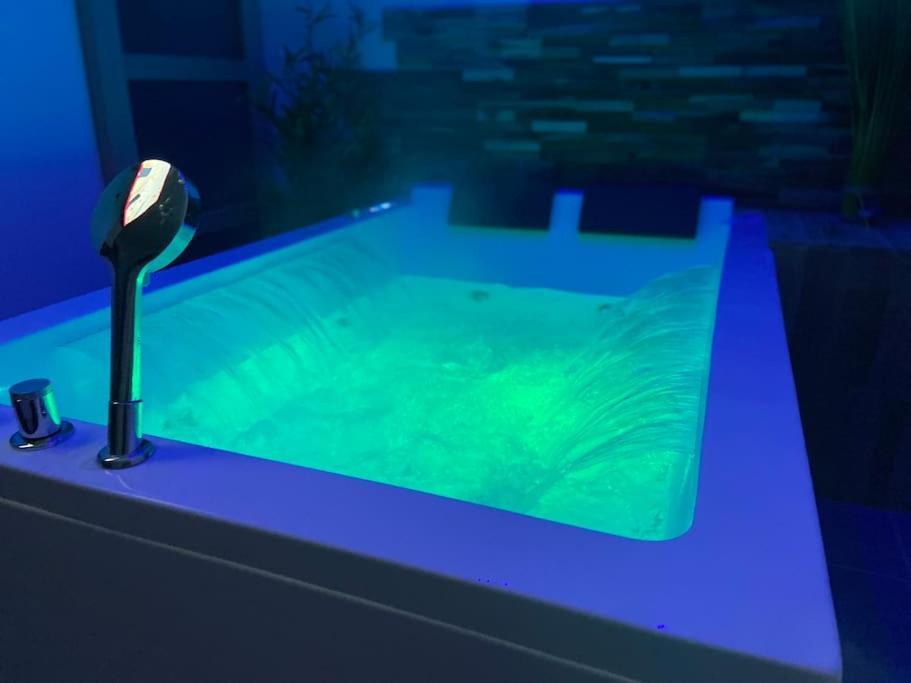 Lover Dose Spa Vierzon Bagian luar foto